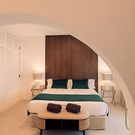 Estefania Boutique Hotel 4*